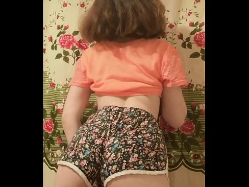 ❤️ Una ghjovana sexy si spoglia i pantaloncini davanti à a camera ❤❌ Video sessu à porn co.mathem-1-class.ru