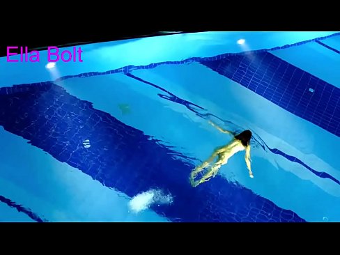 ❤️ Ùn possu micca piantà di fighjulà, ghjovana bionda catturata nuda in piscina ELLA BOLT ❤❌ Video sessu à porn co.mathem-1-class.ru