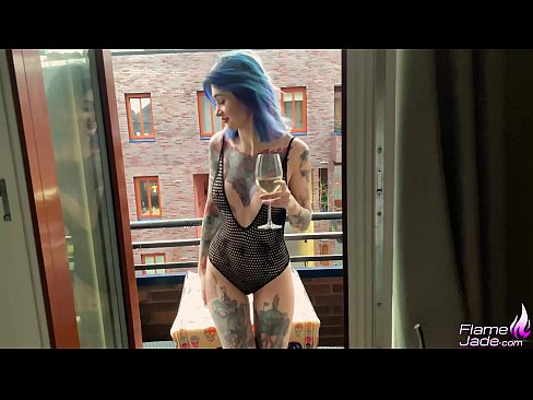 ❤️ Ragazza tremenda chì succhia cù una bocca è cazzo appassionatamente sottu à u celu apertu ❤❌ Video sessu à porn co.mathem-1-class.ru